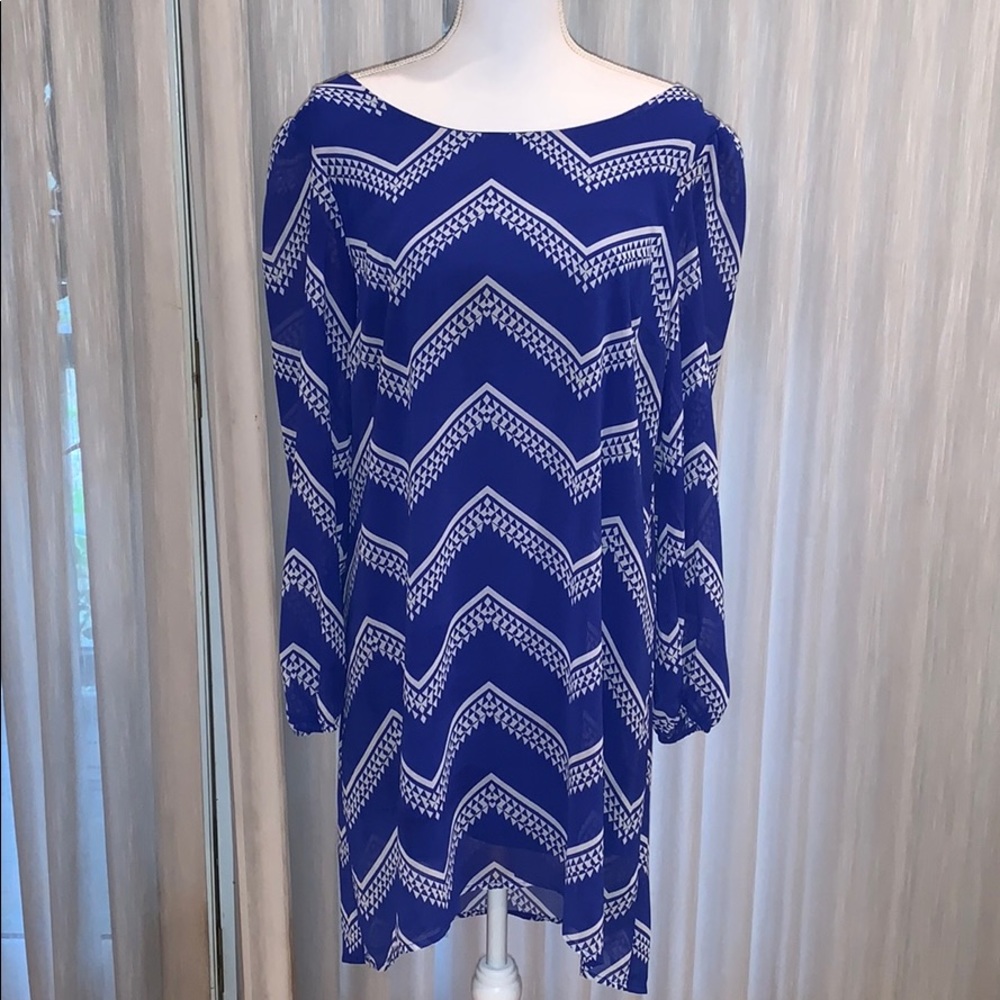 💙 $8 Tunic Dress size L absolutely beautiful!